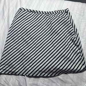 Vintage Express Black & White Diagonal Stripe Skirt